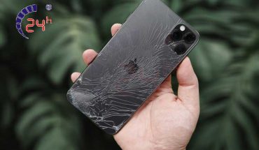 iPhone 11 bị vỡ nát mặt kính sau lưng
